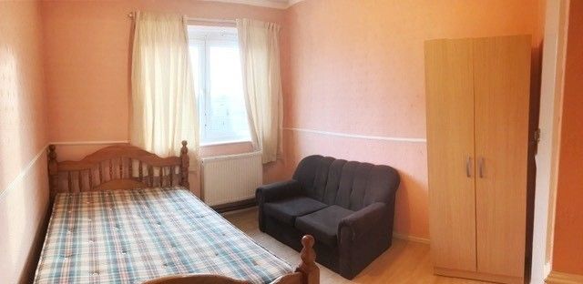 Property photo 3 of 4