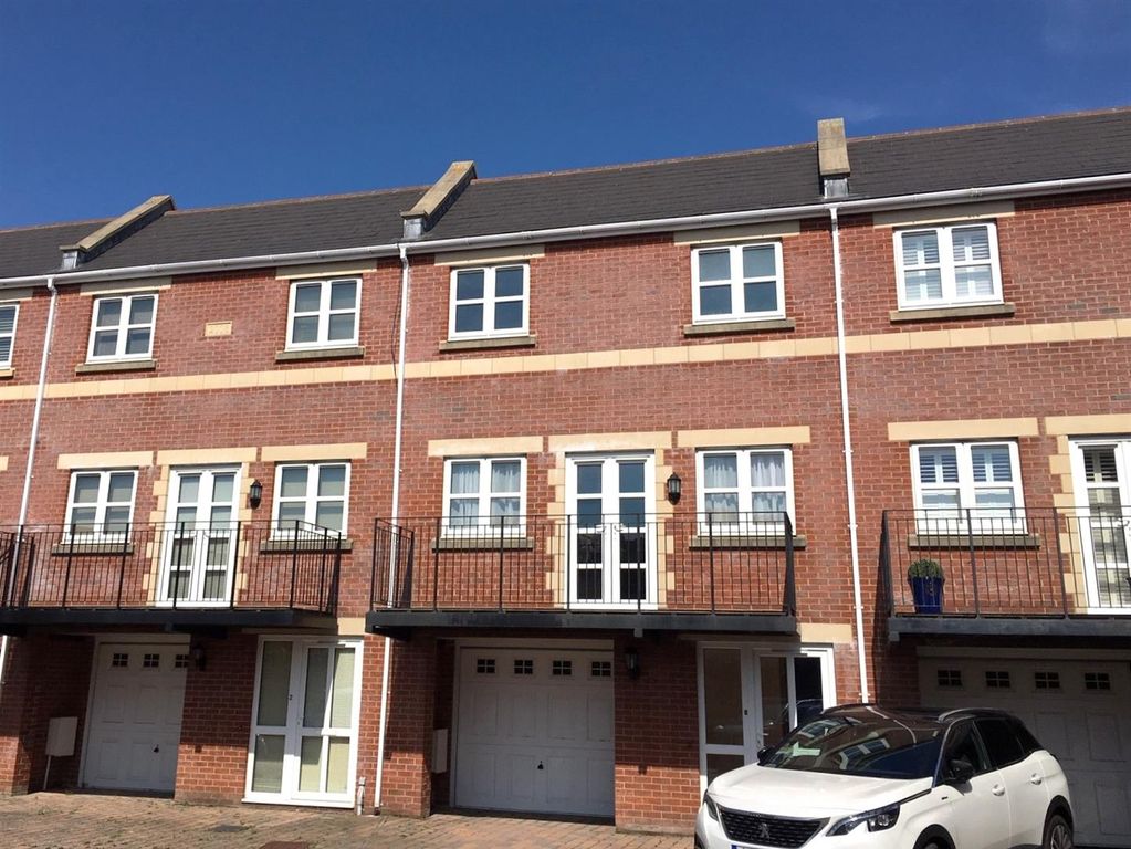 Property photo 1 of 18 4309 Front Alt.Jpg