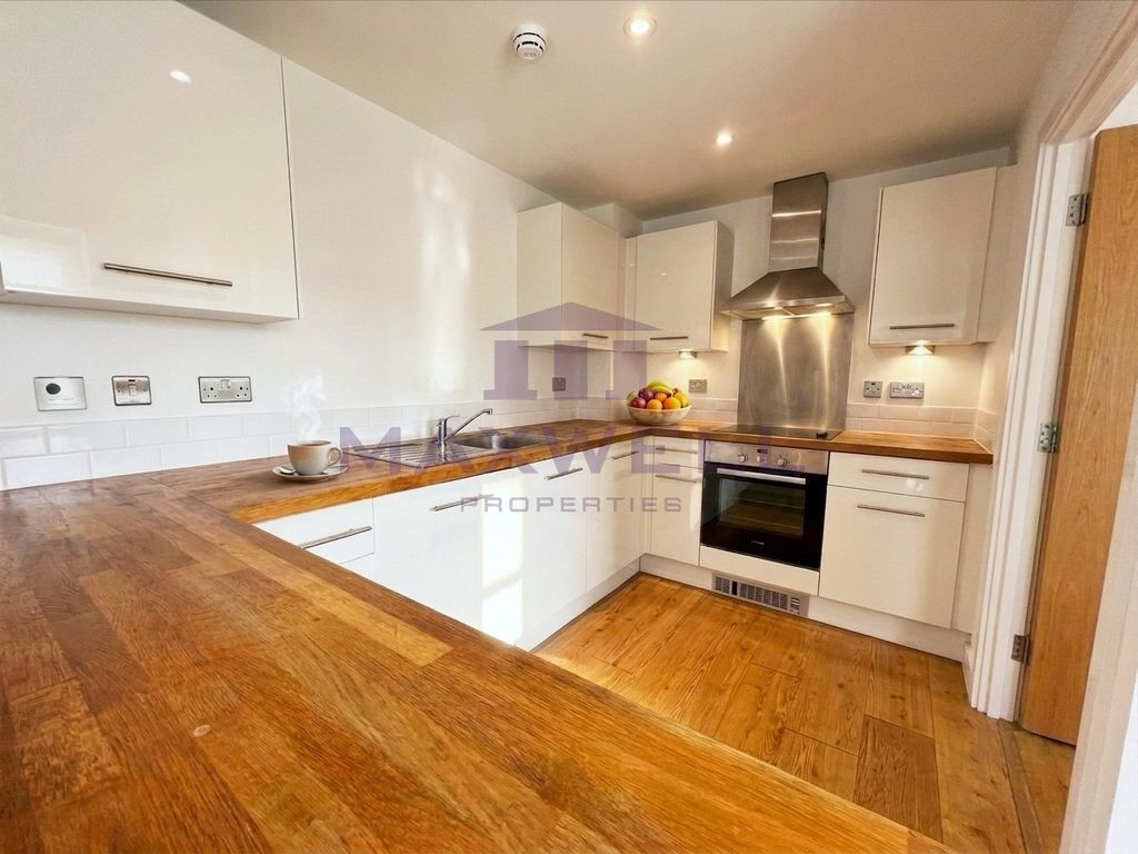 Property photo 3 of 6 One Bed For Rent In Bow. E3