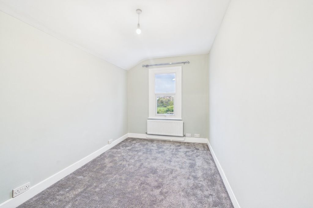 Property photo 2 of 10 Picture No. 01