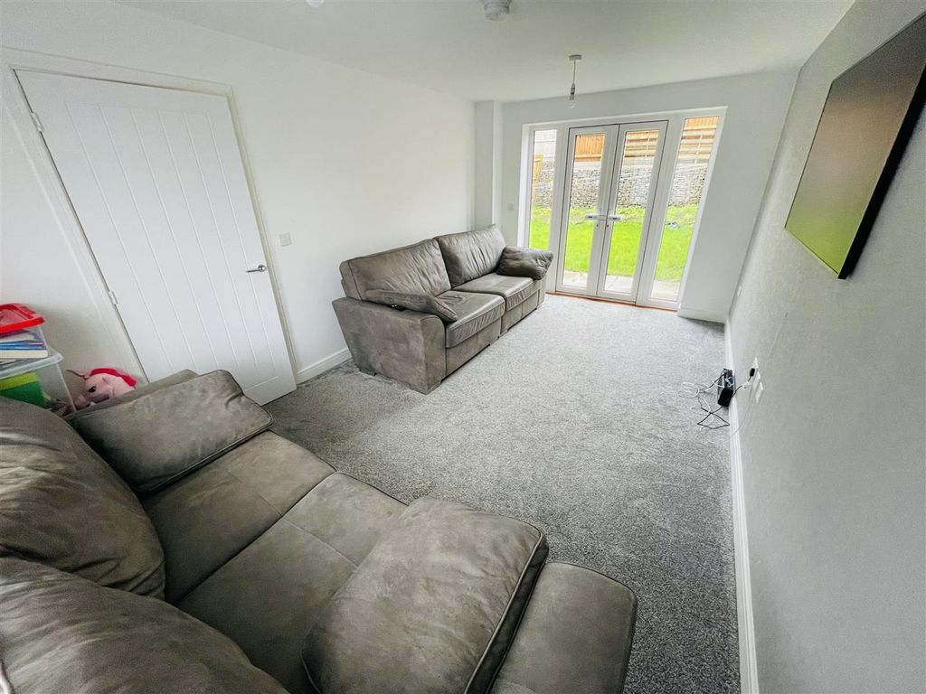 Property photo 3 of 14 Img_0386.Jpeg