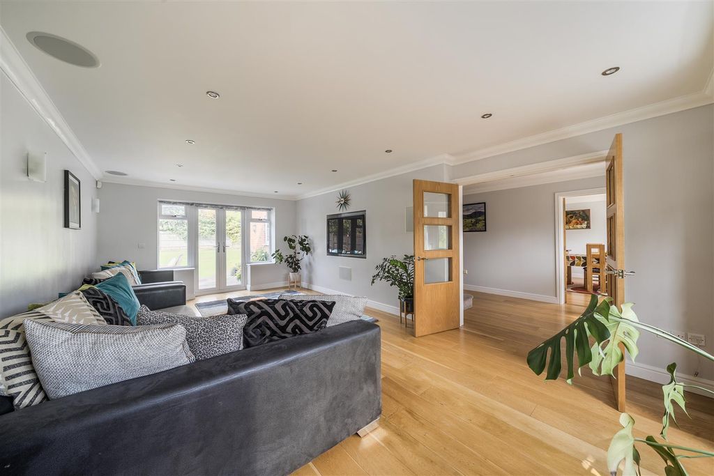 Property photo 2 of 29 1354098-26-68c9Bdae6B6Be-Arw.Jpg