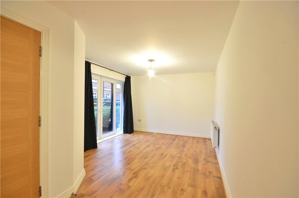 Property photo 3 of 11 Picture No. 18