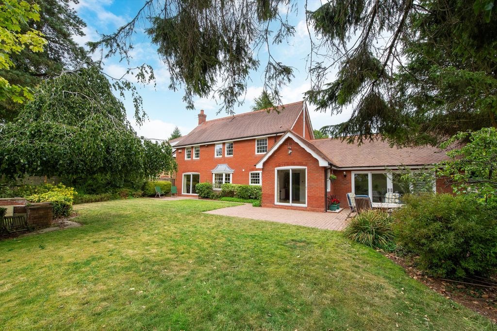 Property photo 2 of 33 Image