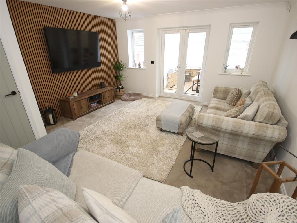 Property photo 3 of 15 Img_9871.Jpg
