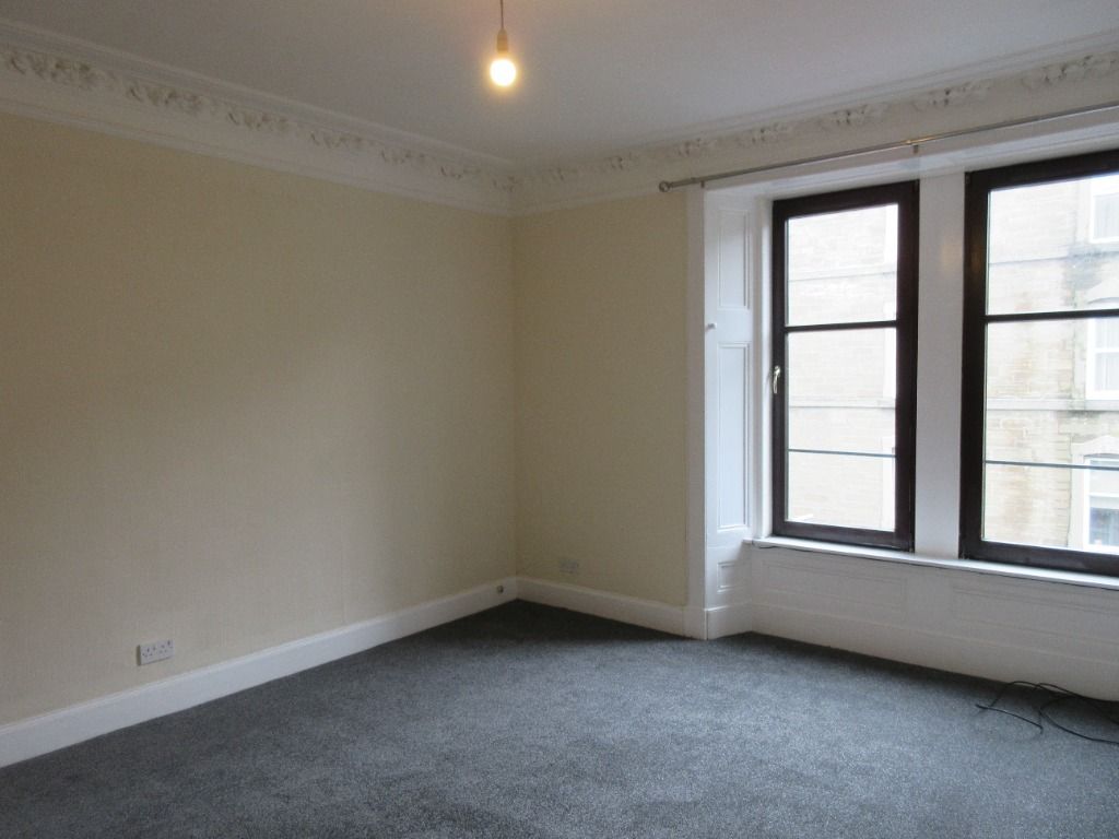 Property photo 3 of 8 Photo 3