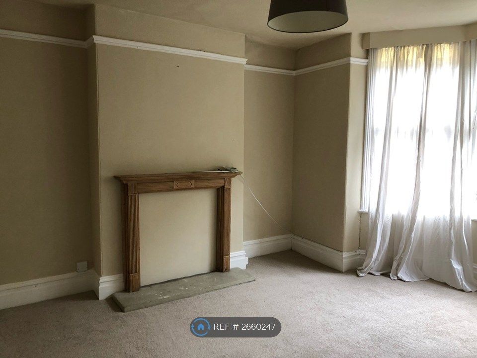 Property photo 2 of 9 Sitting Room