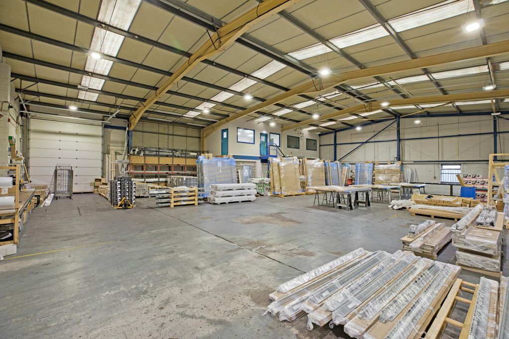 Property photo 2 of 7 Img_4512.Jpg