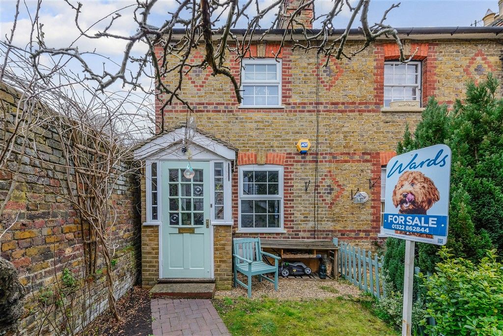 Property photo 2 of 9 External (Web) 1