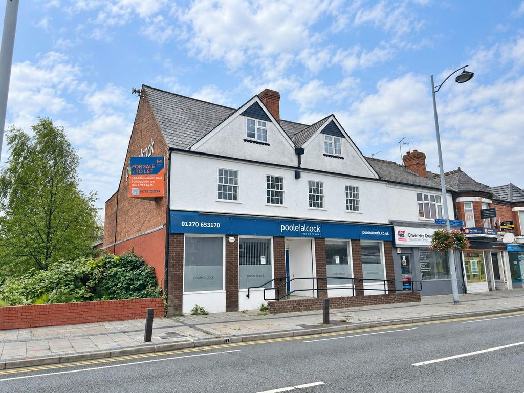 Property photo 1 of 17 Frontage