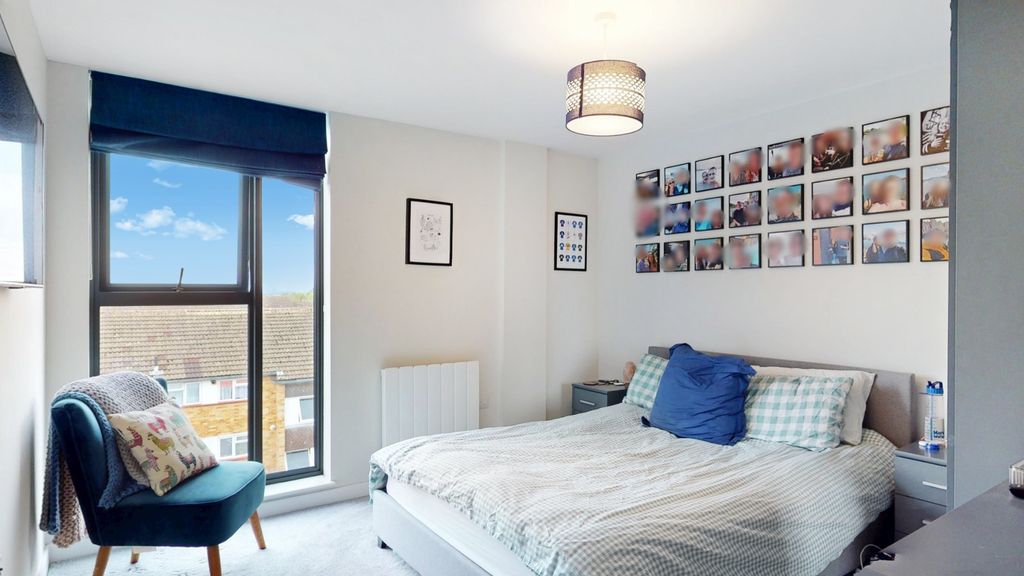 Property photo 3 of 13 4509075