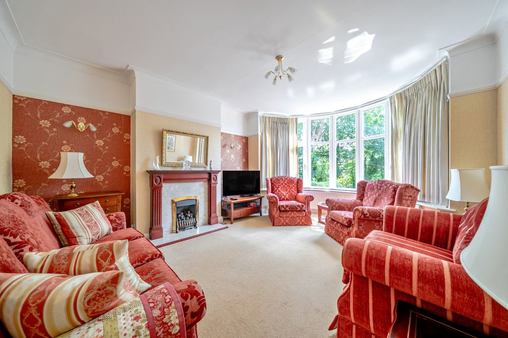 Property photo 2 of 20 1495420-7-6A592Fc...