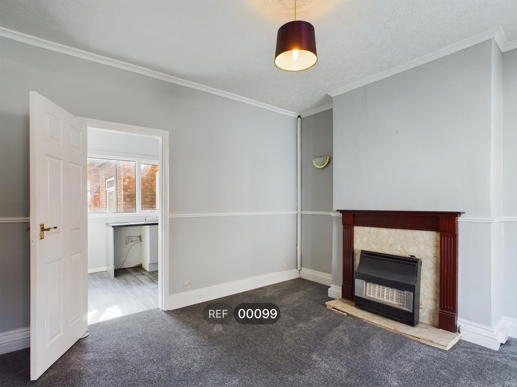 Property photo 2 of 12 Living Room