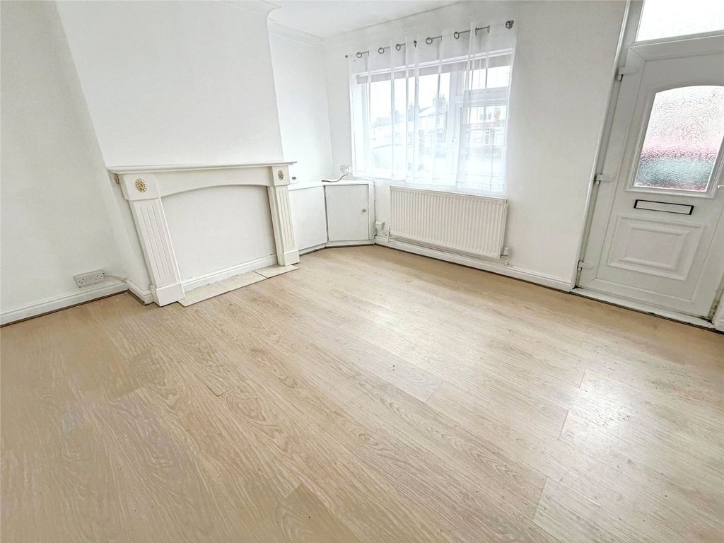 Property photo 2 of 10 Picture No. 08