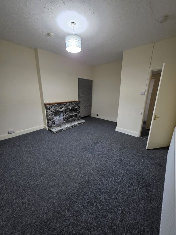 Property photo 3 of 4