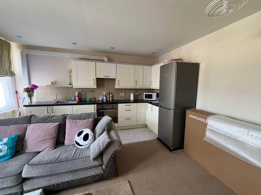 Property photo 3 of 9