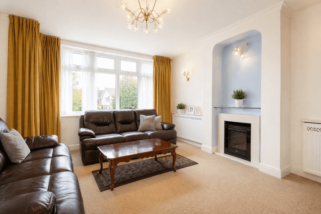 Property photo 3 of 16 Gallery