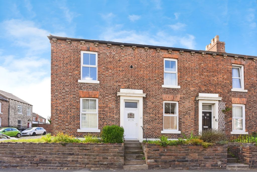 Property photo 1 of 10 External