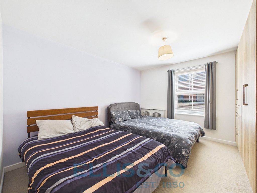 Property photo 3 of 11 Picture No. 05