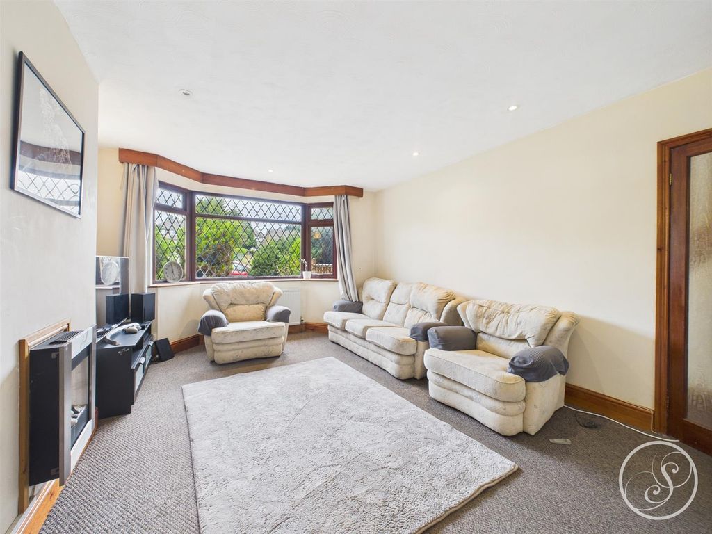Property photo 3 of 14 Cam02071G0-Pr0660-Still004.Jpg