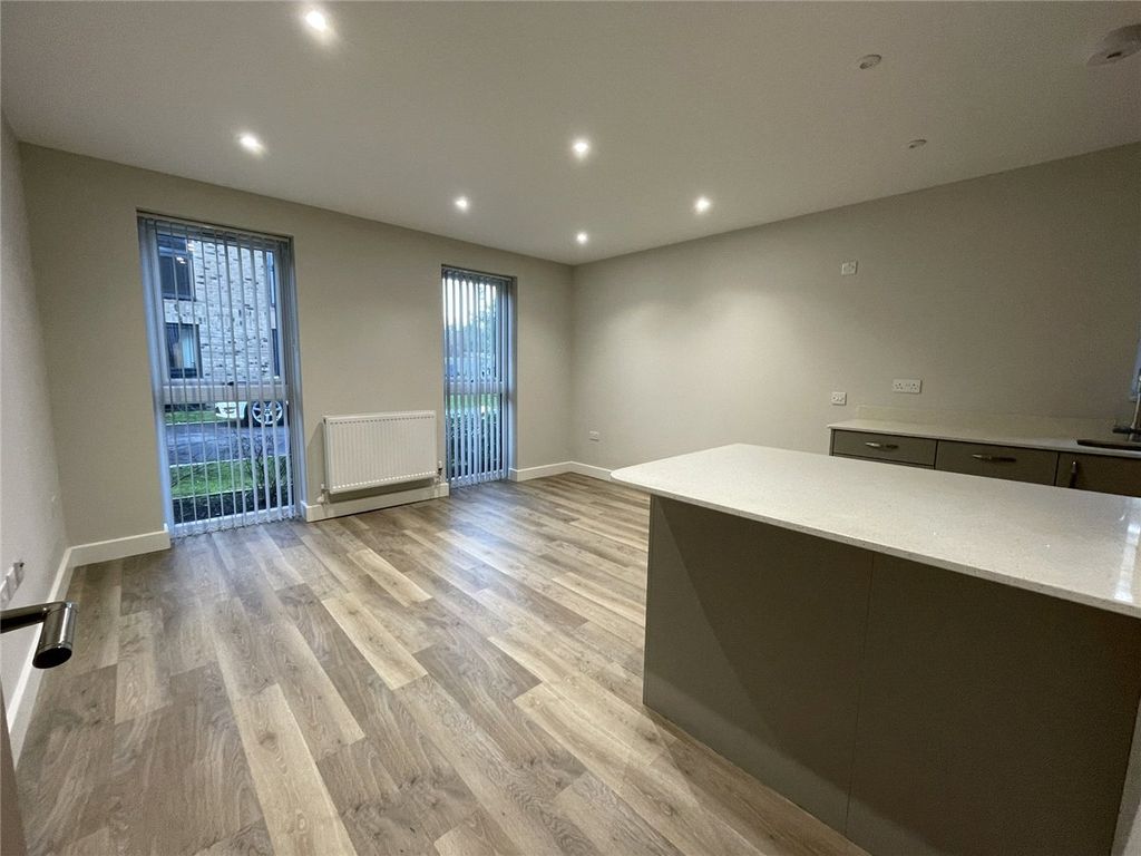 Property photo 3 of 7 Picture No. 16