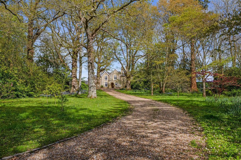 Property photo 3 of 47 Drive