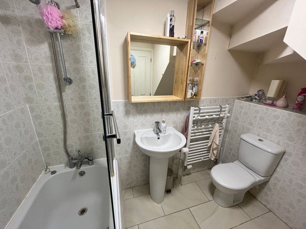 Property photo 2 of 13 Photo 1