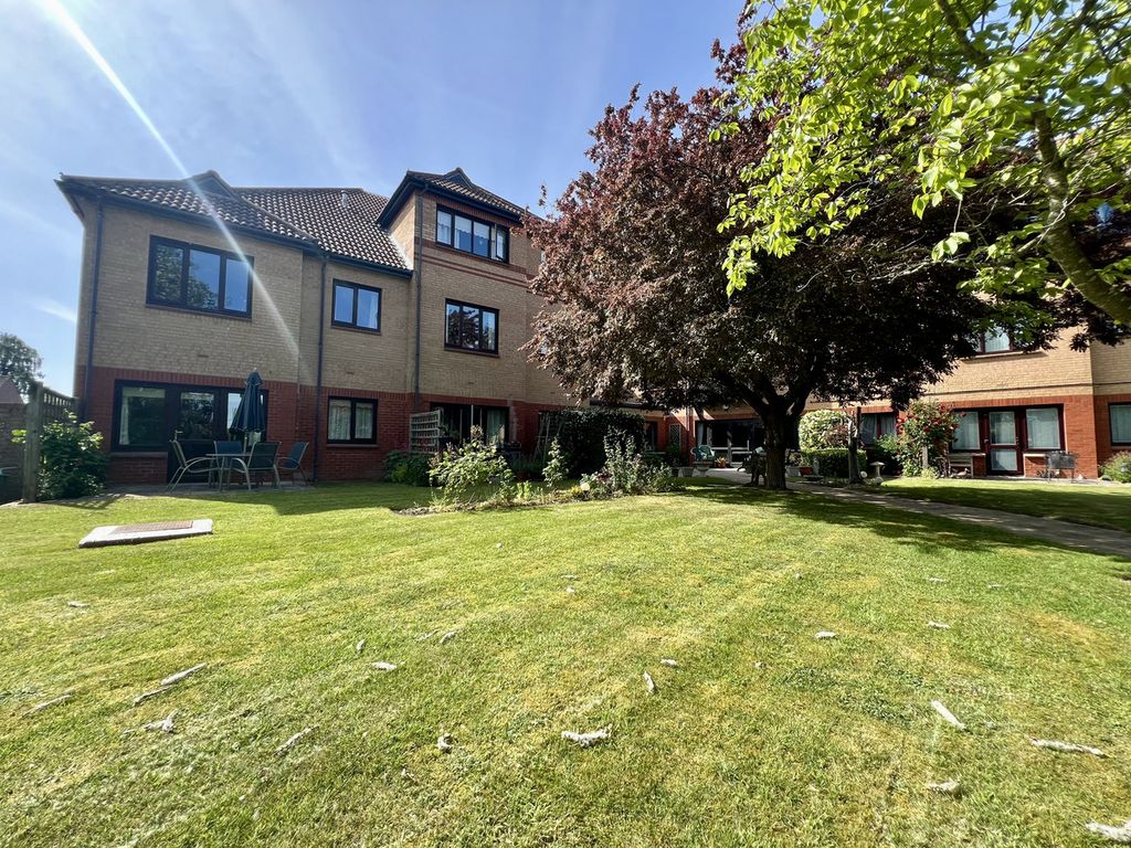 Property photo 1 of 14