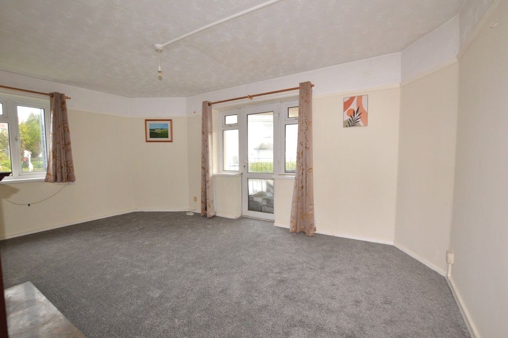 Property photo 2 of 8 Picture No. 02