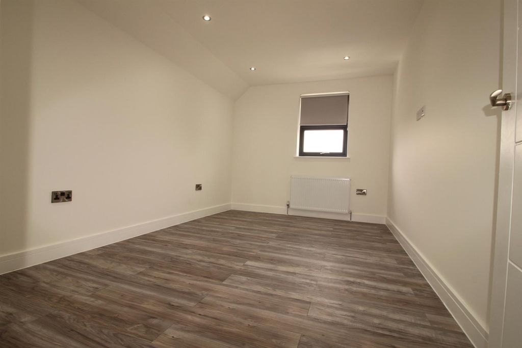 Property photo 2 of 4 Img_5932.Jpg