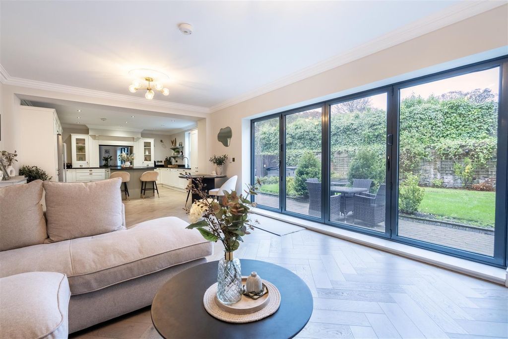 Property photo 2 of 14 Family Room