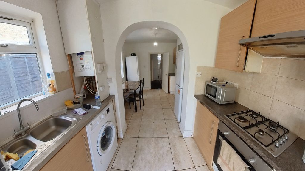 Property photo 1 of 25