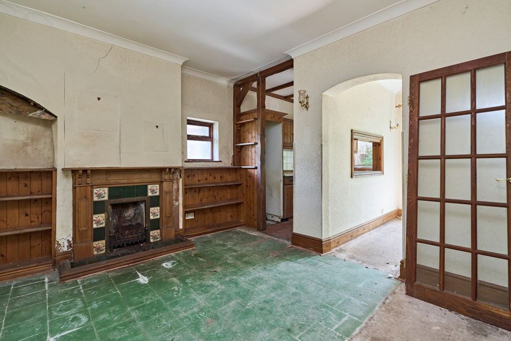 Property photo 3 of 15