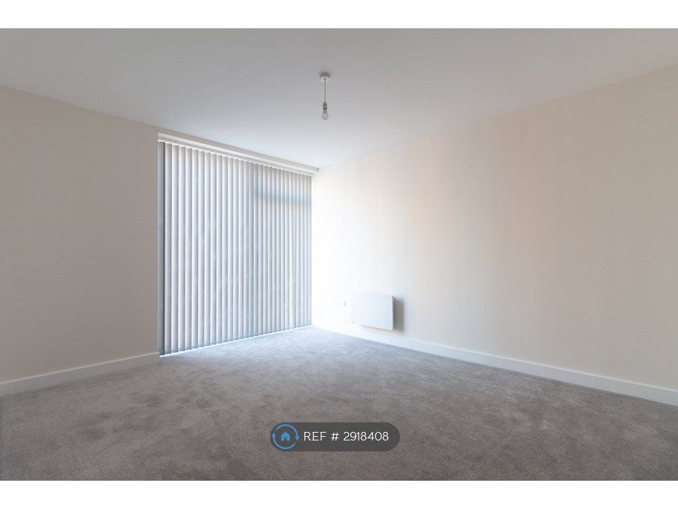Property photo 3 of 5 Master Bedroom