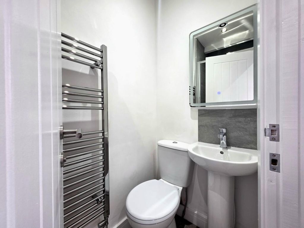 Property photo 1 of 13 WC