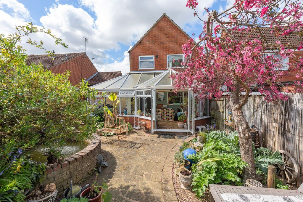 Property photo 1 of 20