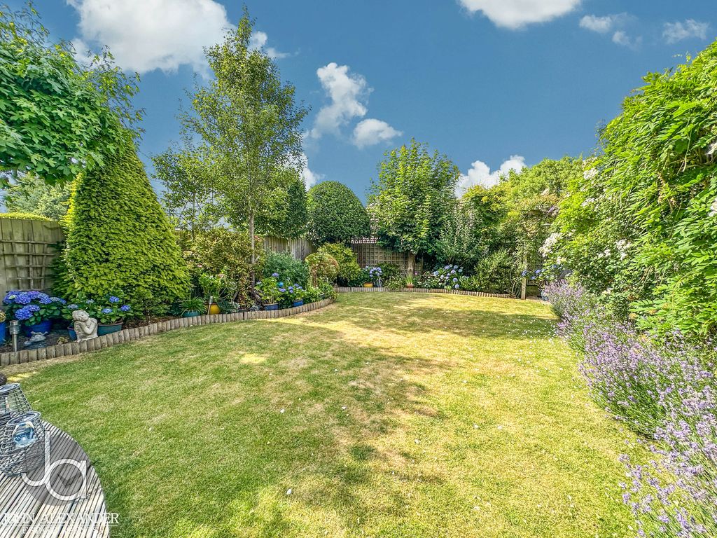 Property photo 3 of 28 20250702_162626510_0.5