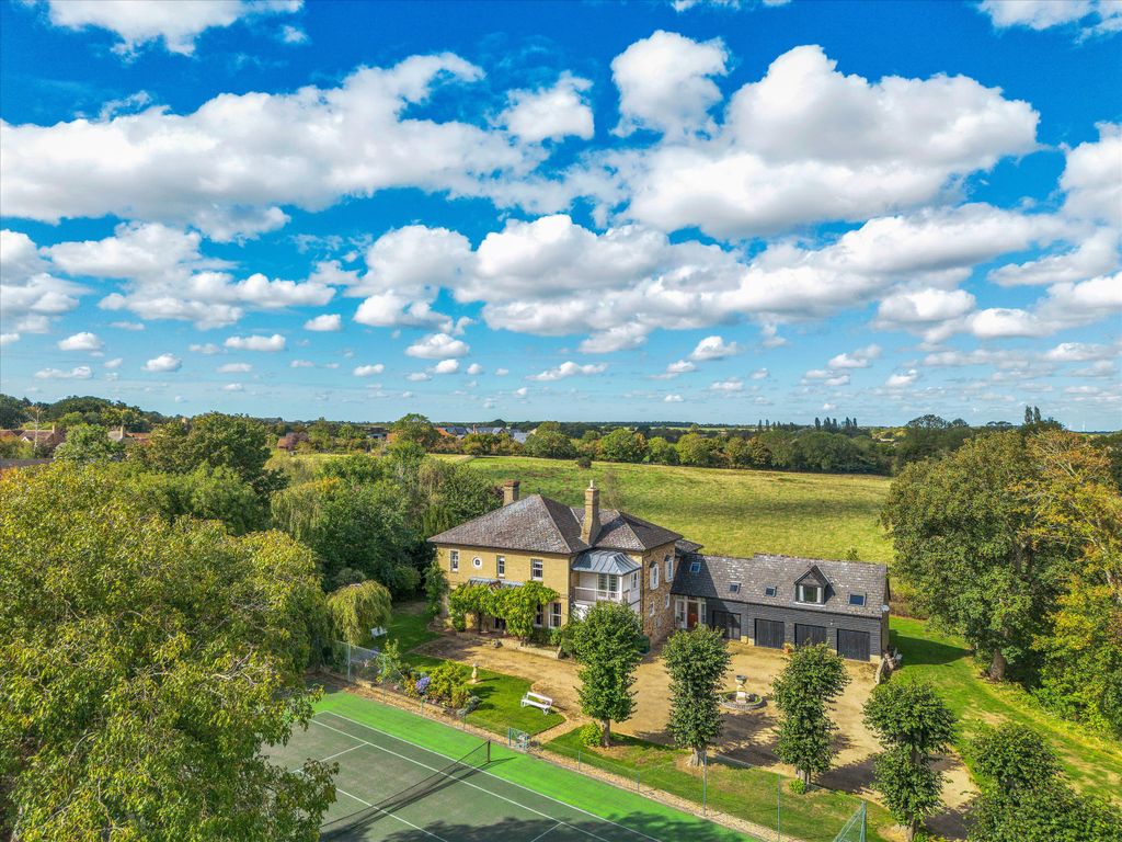 Property photo 3 of 21 Image