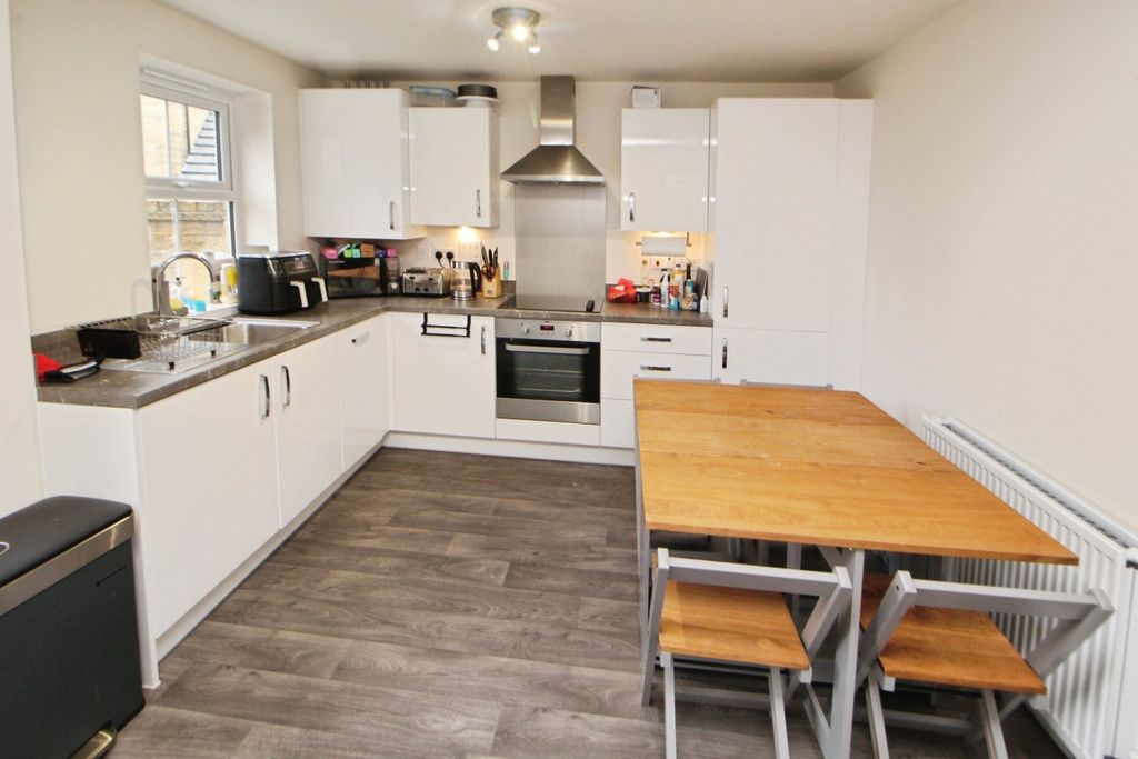 Property photo 3 of 11 Picture No. 06
