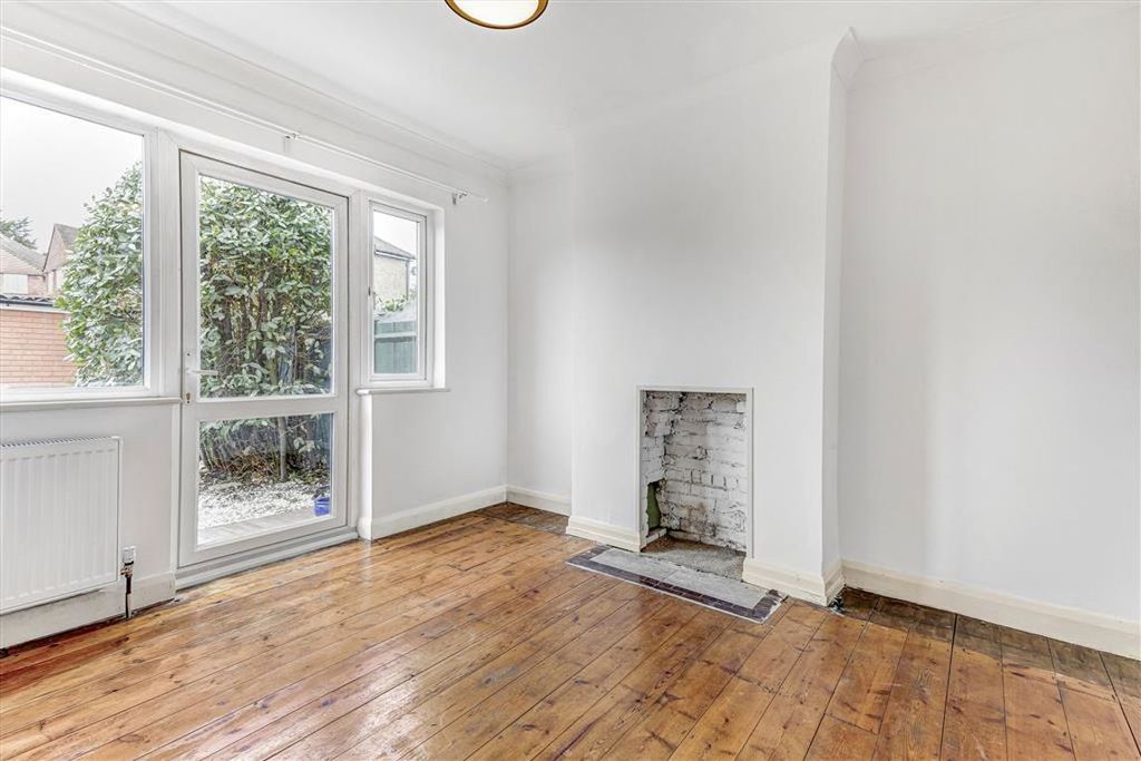 Property photo 3 of 5