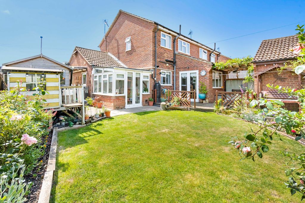 Property photo 2 of 24