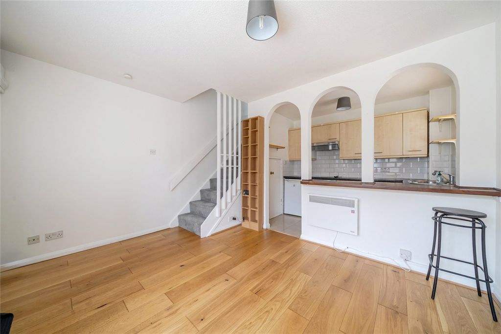 Property photo 1 of 19 Picture No. 02