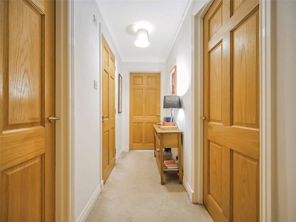 Property photo 3 of 21 Picture No. 04