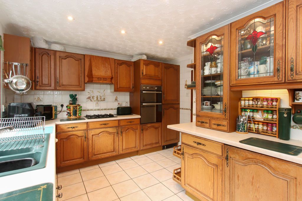 Property photo 2 of 17 Photo 7