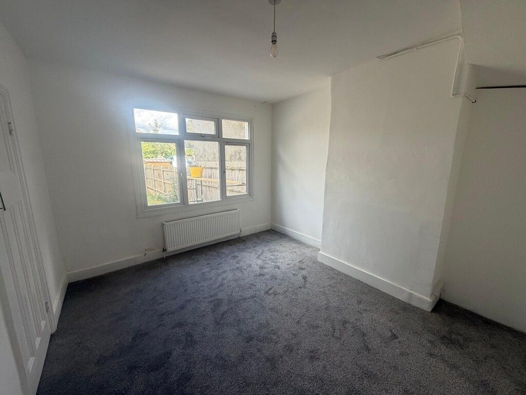 Property photo 2 of 9 Dining Room