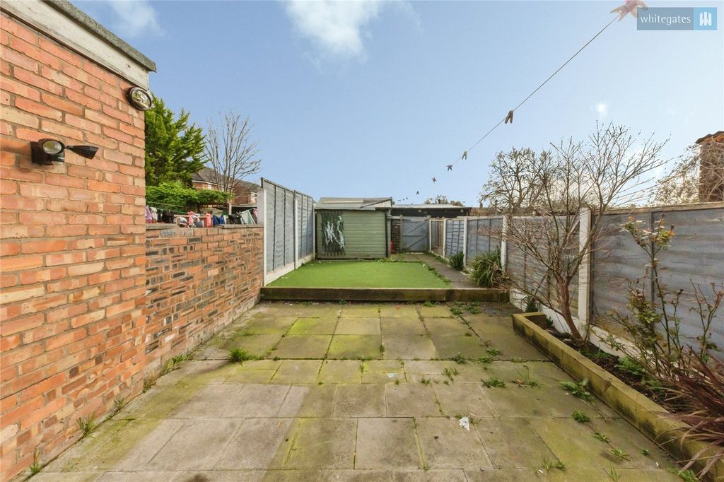 Property photo 2 of 14 Picture No. 15