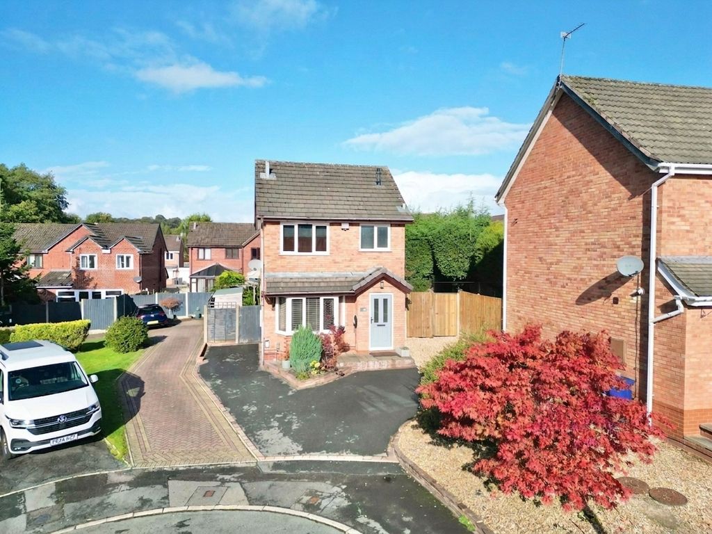 Property photo 1 of 25