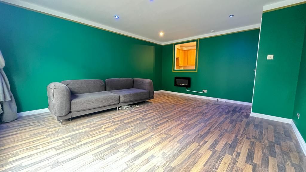 Property photo 3 of 8 Photo 3