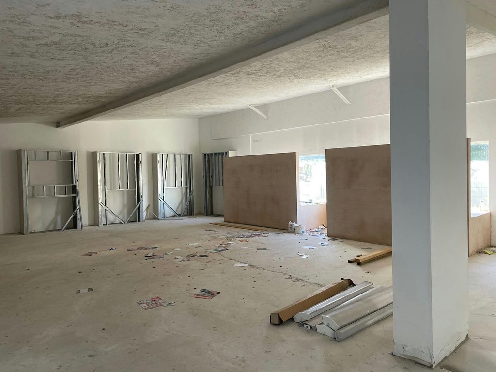 Property photo 3 of 5 17.Jpg