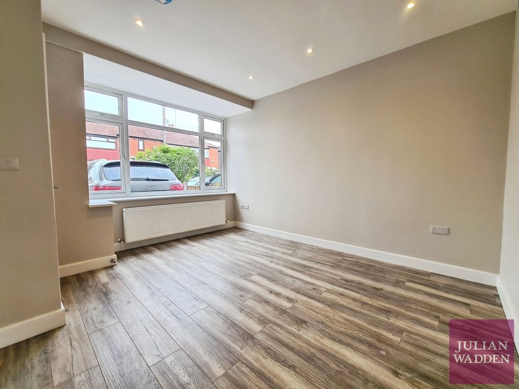 Property photo 3 of 22 Picture No. 27